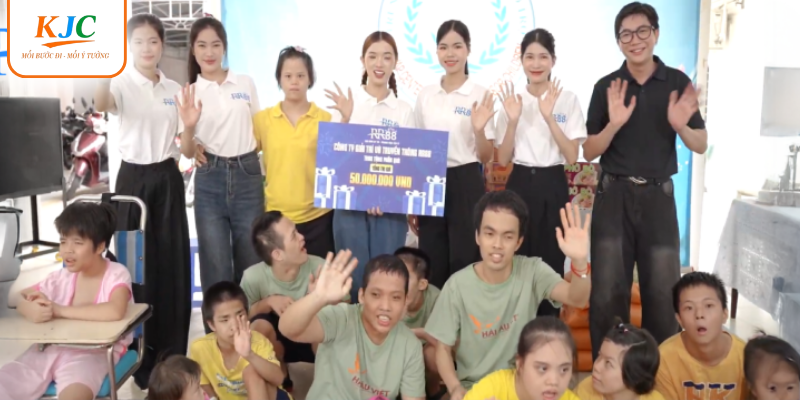 KJC và trẻ em khuyết tật - Hành trình đồng hành đầy ý nghĩa KJC và trẻ em khuyết tật - Hành trình đồng hành đầy ý nghĩa